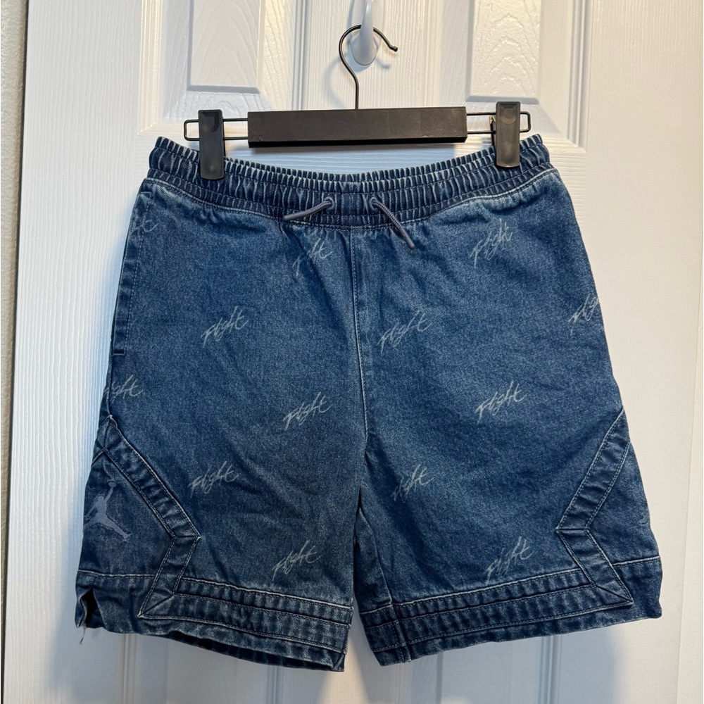 Nike Jordan MJ Flight Heritage Big Kid Shorts